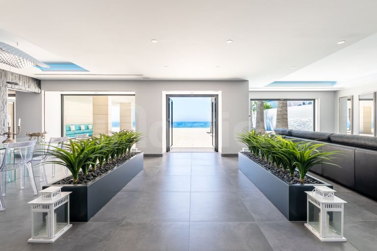 Villa for sale in Cala de Mijas