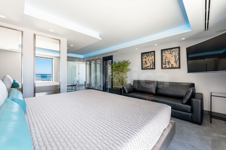 Villa for sale in Cala de Mijas