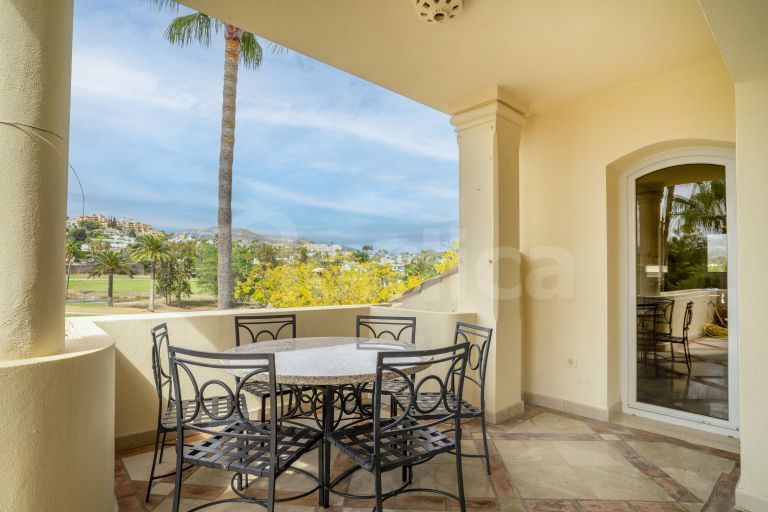 Duplex Penthouse for sale in Las Alamandas