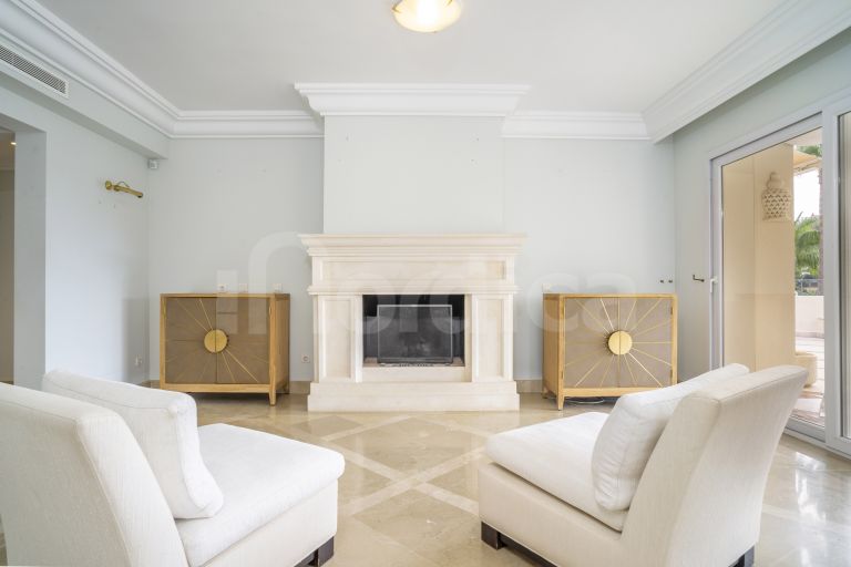 Duplex Penthouse for sale in Las Alamandas