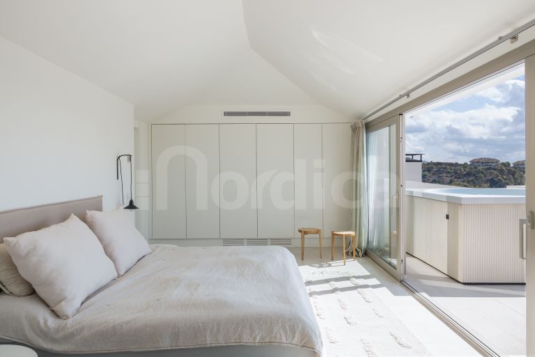 Duplex Penthouse for sale in 9 Lions Residences