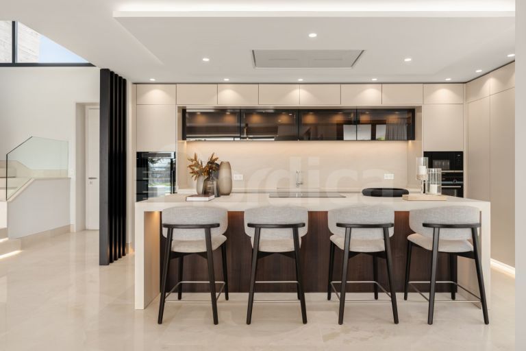 Villa for sale in Lomas del Virrey