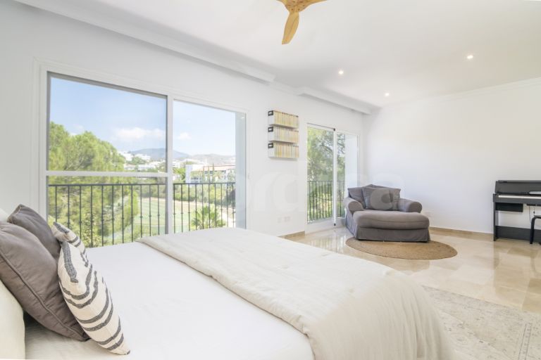 Town House for sale in Las Encinas