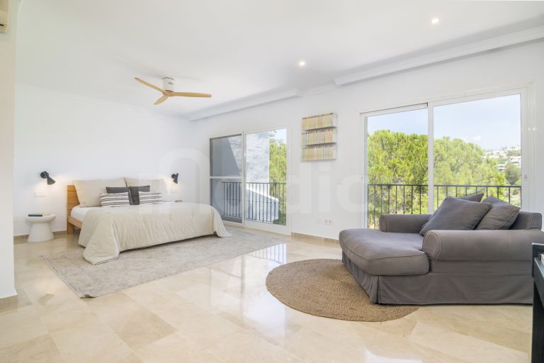 Town House for sale in Las Encinas