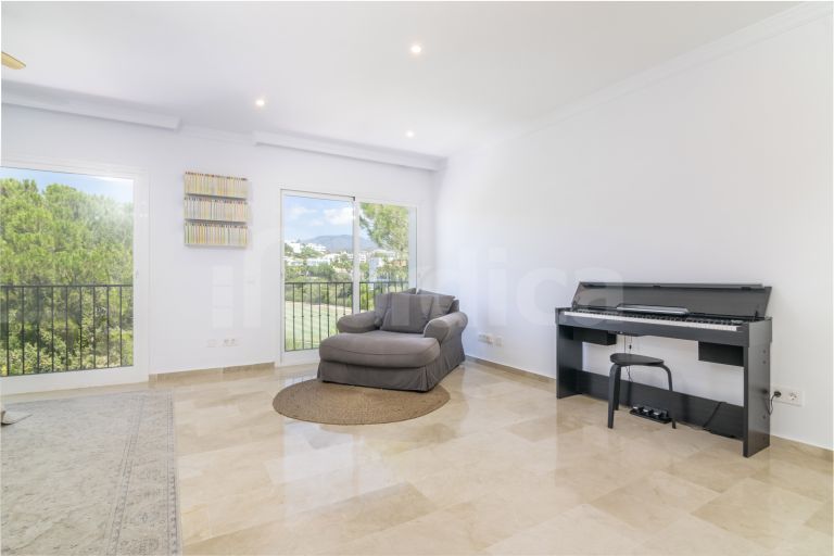 Town House for sale in Las Encinas