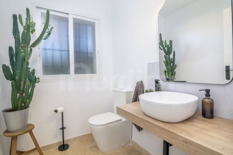 Town House for sale in Las Encinas