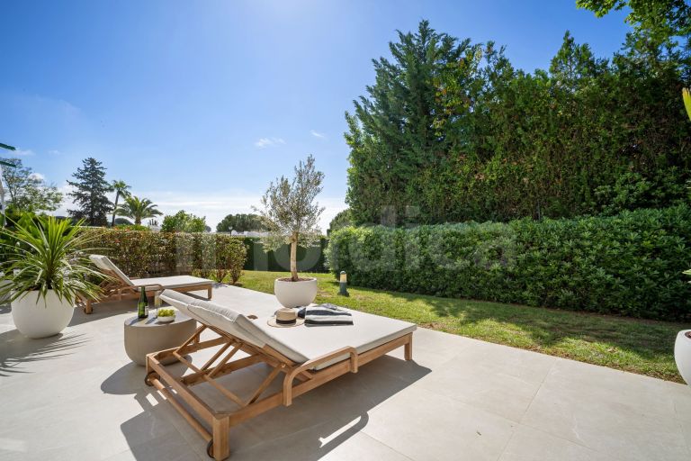 Town House for sale in Azahara II