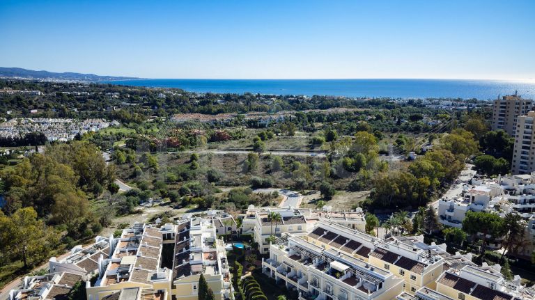 Duplex Penthouse for sale in Aloha Gardens