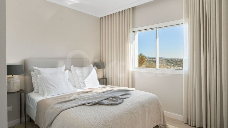 Duplex Penthouse for sale in Aloha Gardens