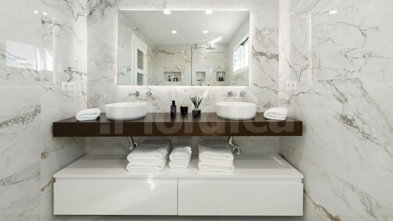 Duplex Penthouse for sale in Aloha Gardens