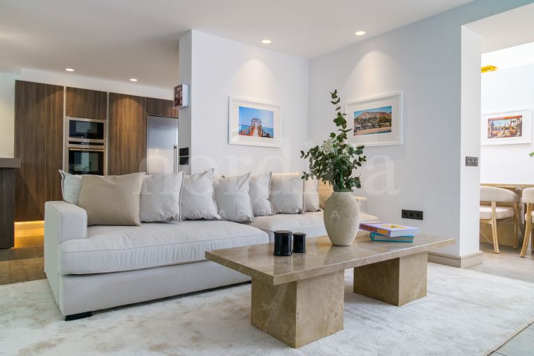 Villa zu verkaufen in Nueva Andalucia