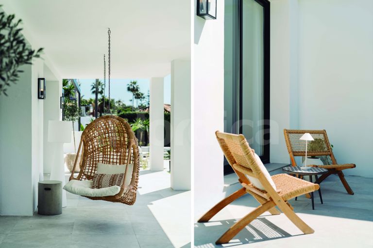 Villa for sale in Nueva Andalucia