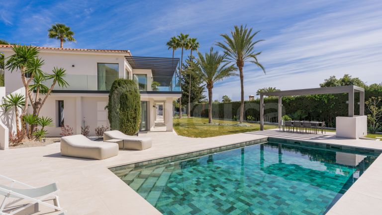 Villa for sale in Nagüeles