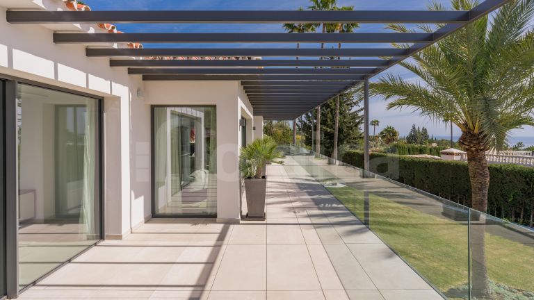 Villa for sale in Nagüeles