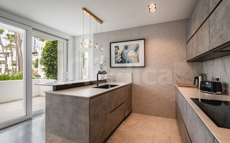 Apartment for sale in Marina Puente Romano