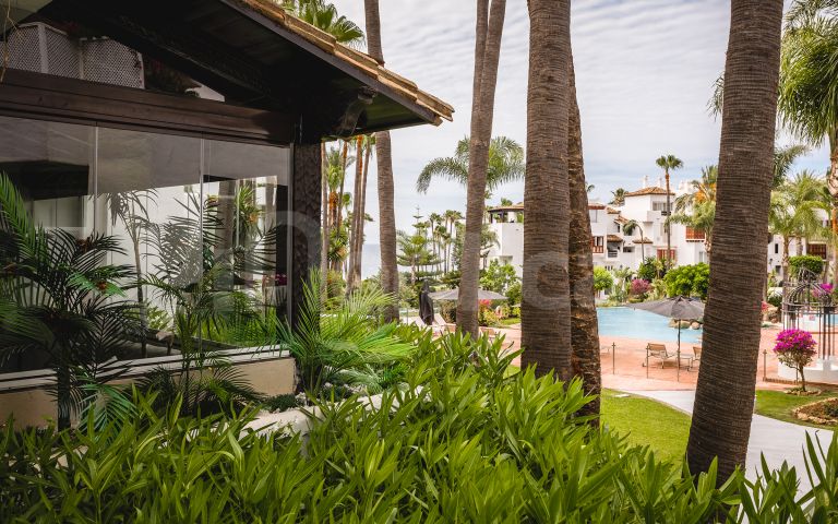 Apartment for sale in Marina Puente Romano