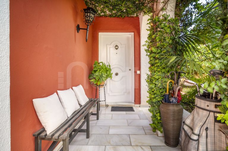 Villa en venta en Nueva Andalucia