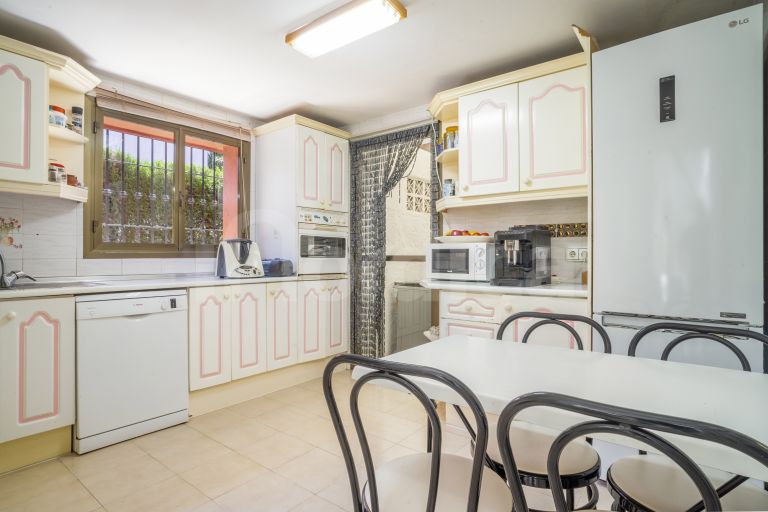 Villa en venta en Nueva Andalucia