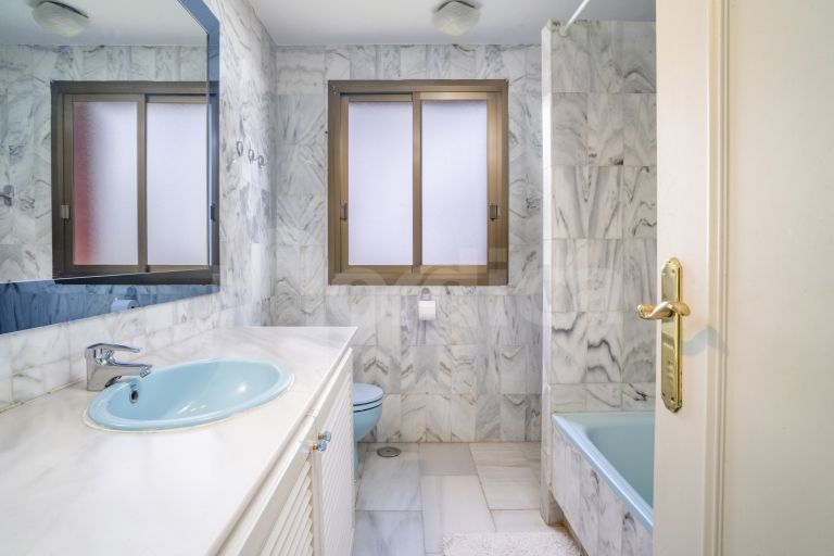 Villa en venta en Nueva Andalucia