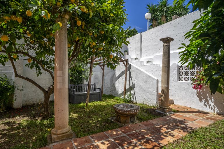 Villa en venta en Nueva Andalucia