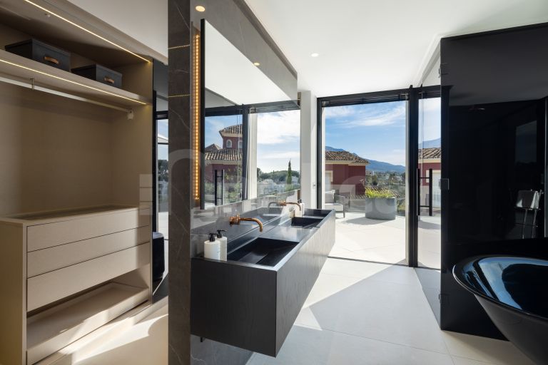 Villa for sale in El Herrojo