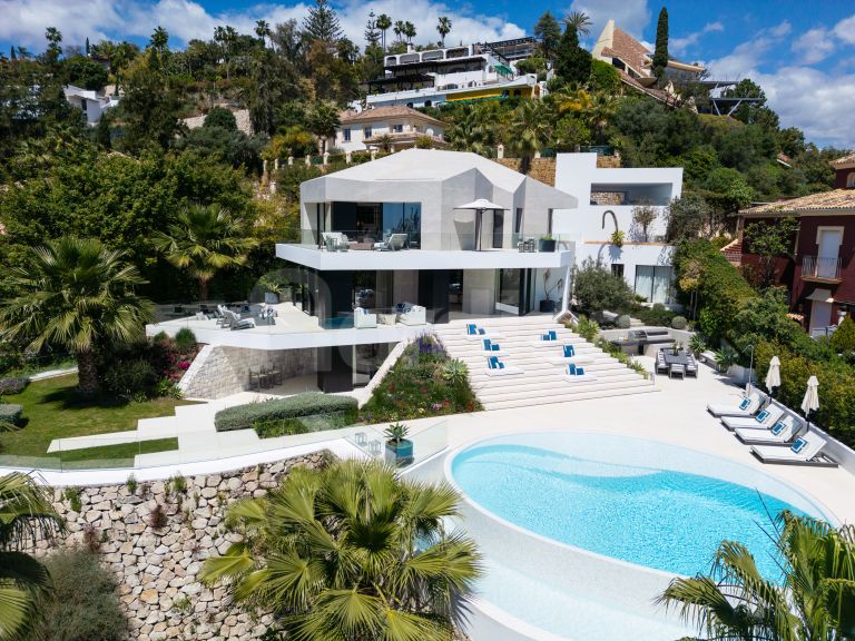 Villa for sale in El Herrojo