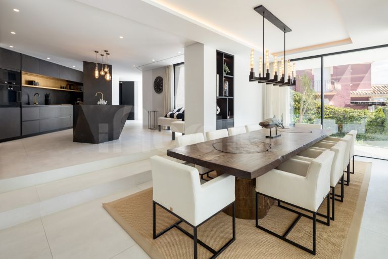 Villa for sale in El Herrojo