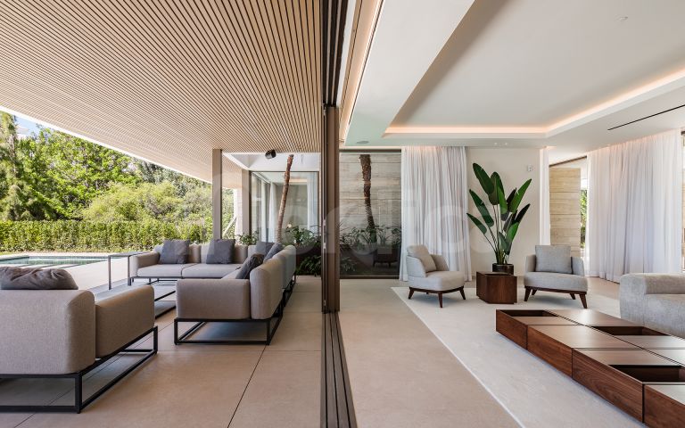 Villa for sale in El Paraiso