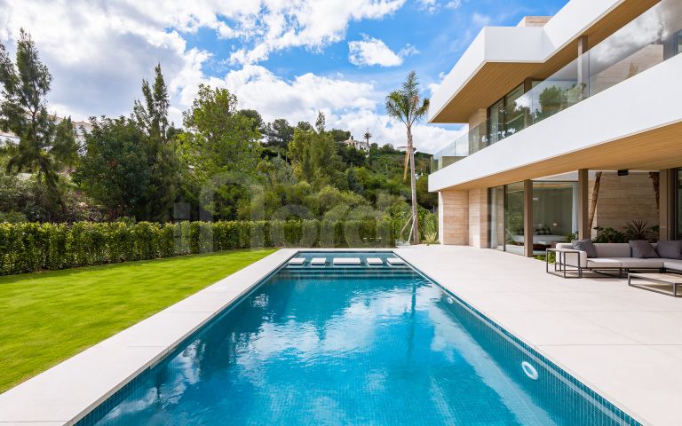 Villa for sale in El Paraiso