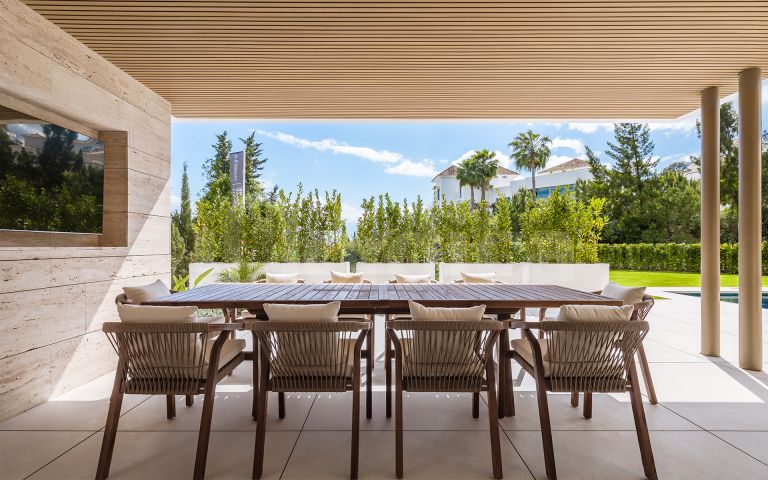 Villa for sale in El Paraiso