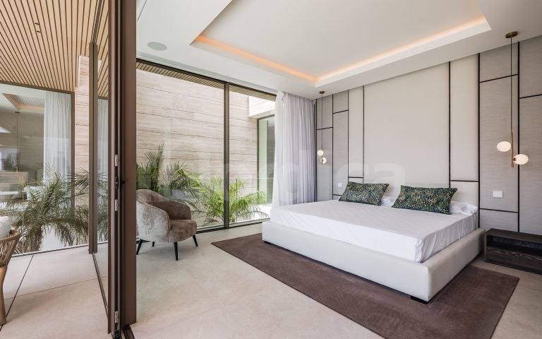 Villa for sale in El Paraiso