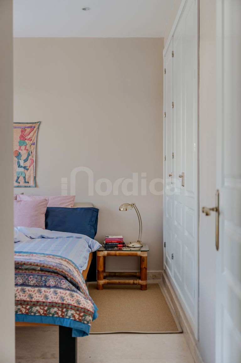 Town House for sale in Paraiso Hills