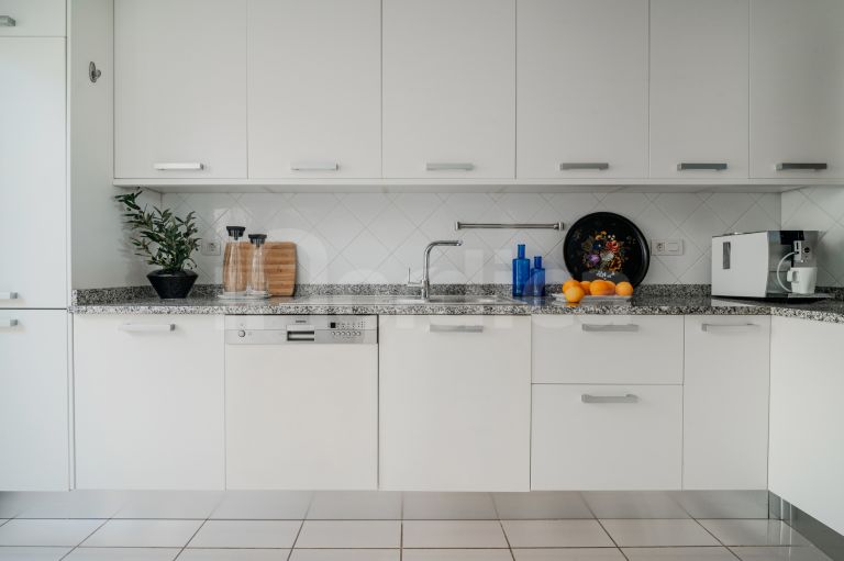 Town House for sale in Paraiso Hills