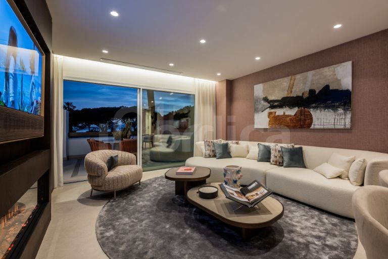 Apartment for sale in Los Monteros Palm Beach