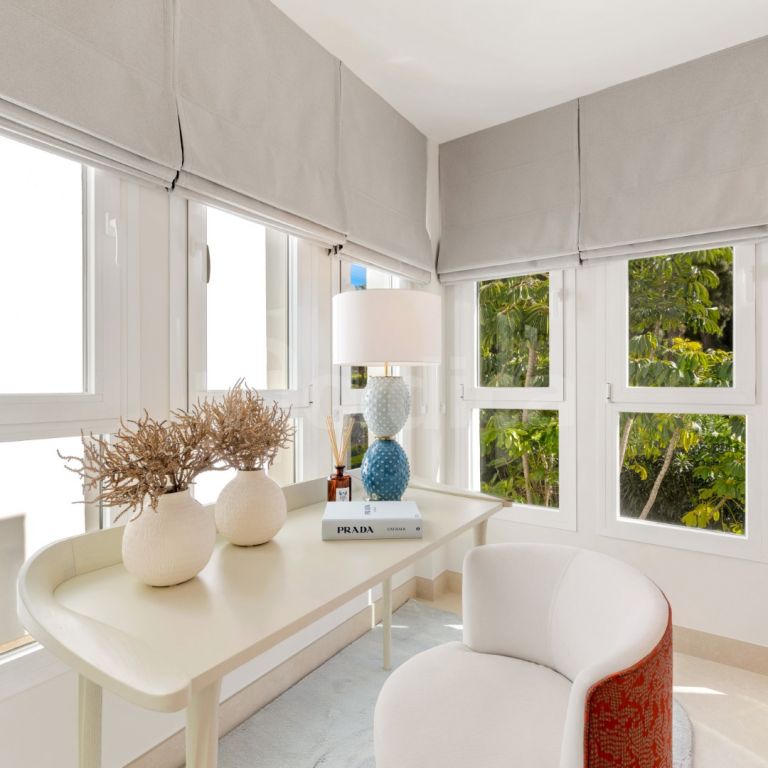 Apartment for sale in Los Monteros Palm Beach