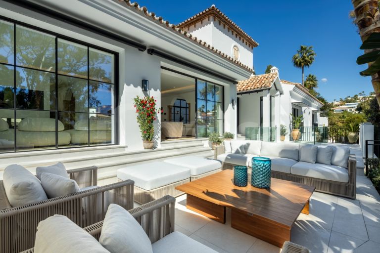 Villa for sale in El Herrojo