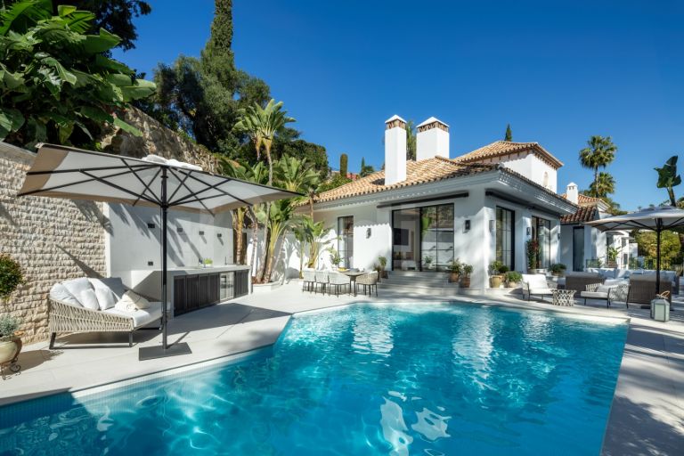Villa for sale in El Herrojo