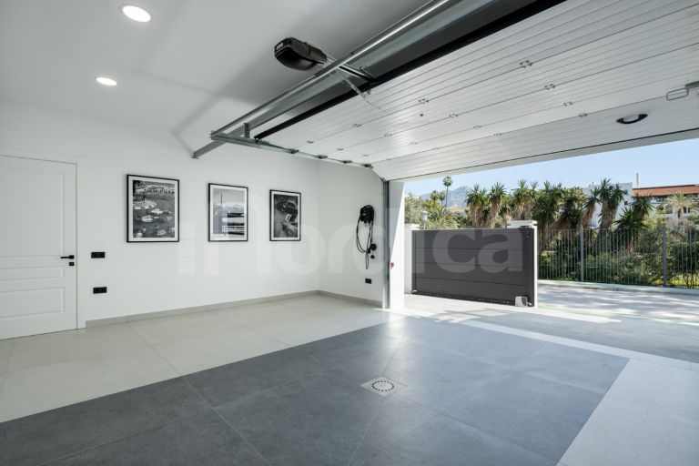 Villa for sale in El Herrojo