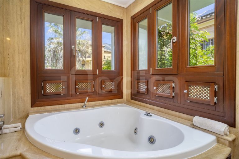 Villa for sale in La Capellania