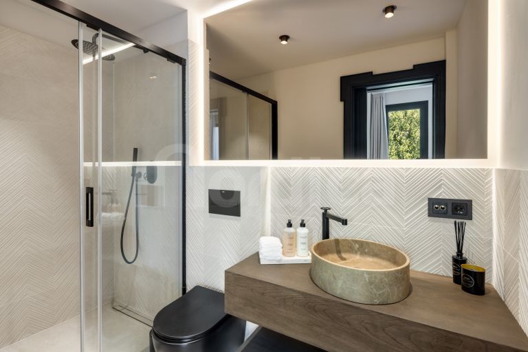 Modern luxury villa in Nueva Andalucia