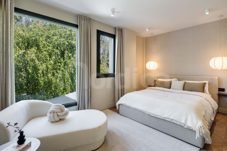 Modern luxury villa in Nueva Andalucia