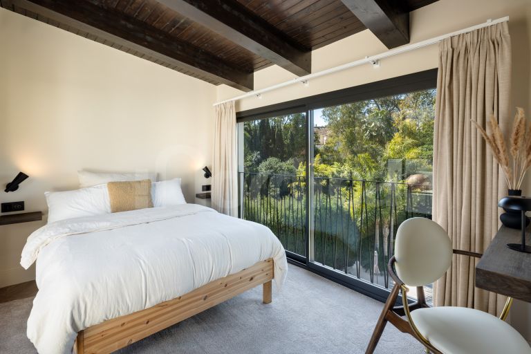 Modern luxury villa in Nueva Andalucia