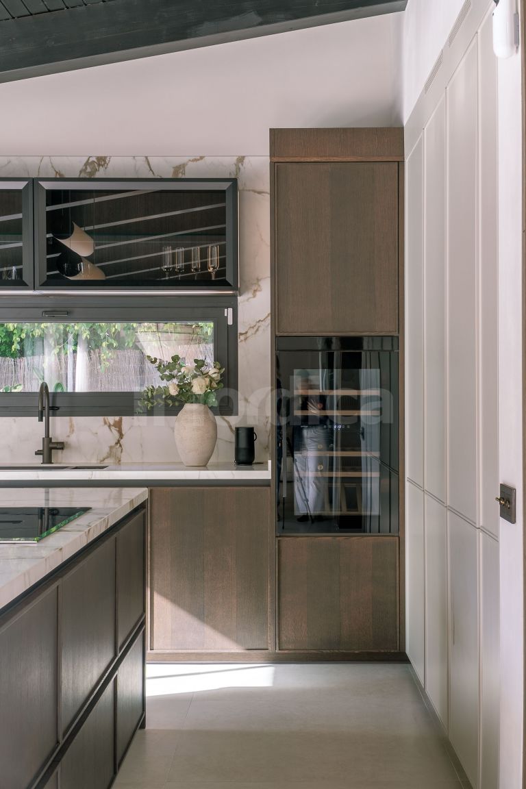 Villa for sale in Nueva Andalucia