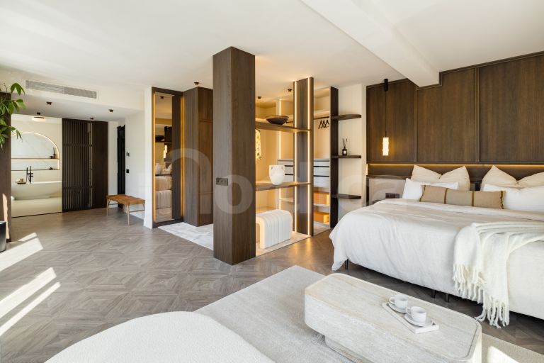 Modern luxury villa in Nueva Andalucia