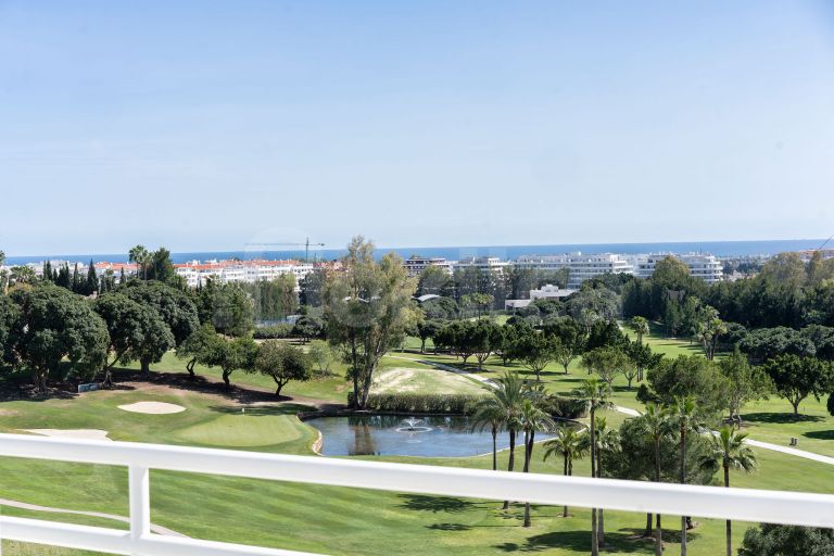 Duplex Penthouse for sale in Alcores del Golf