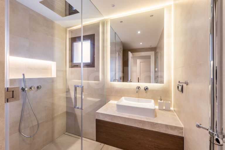 Apartment for sale in La Alzambra