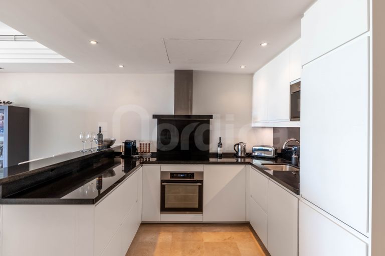 Apartment for sale in La Alzambra