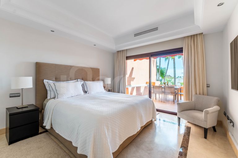 Apartment for sale in La Alzambra