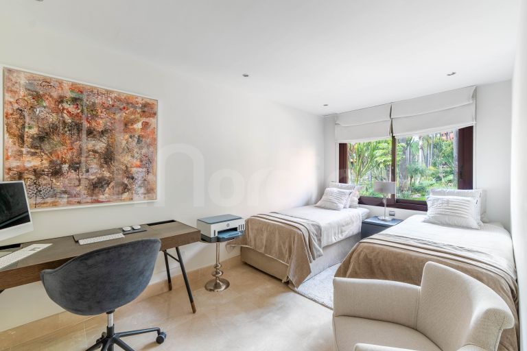 Apartment for sale in La Alzambra