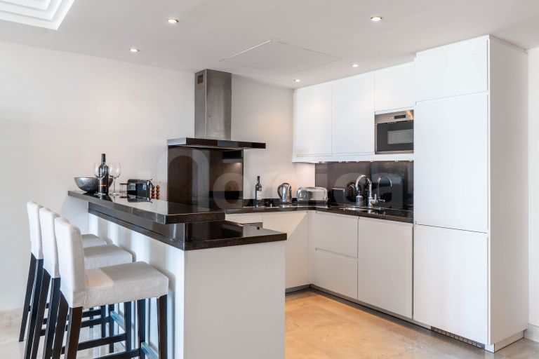 Apartment for sale in La Alzambra